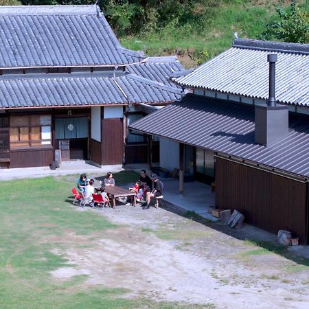 猫と図書館のある宿 草地家 Kusachike 미나미아와지 외부 사진